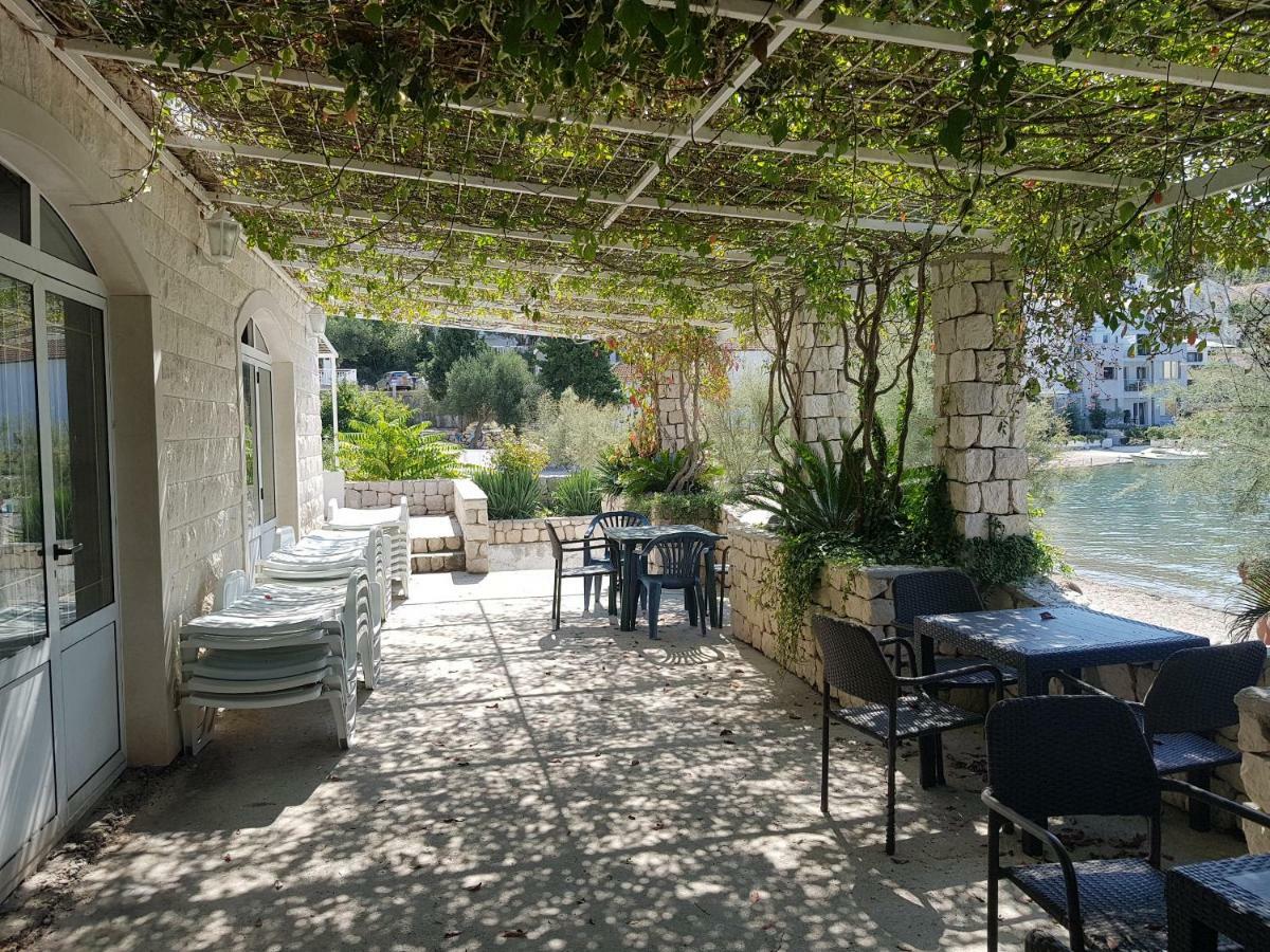 Villa Ante Apartments Blace Esterno foto
